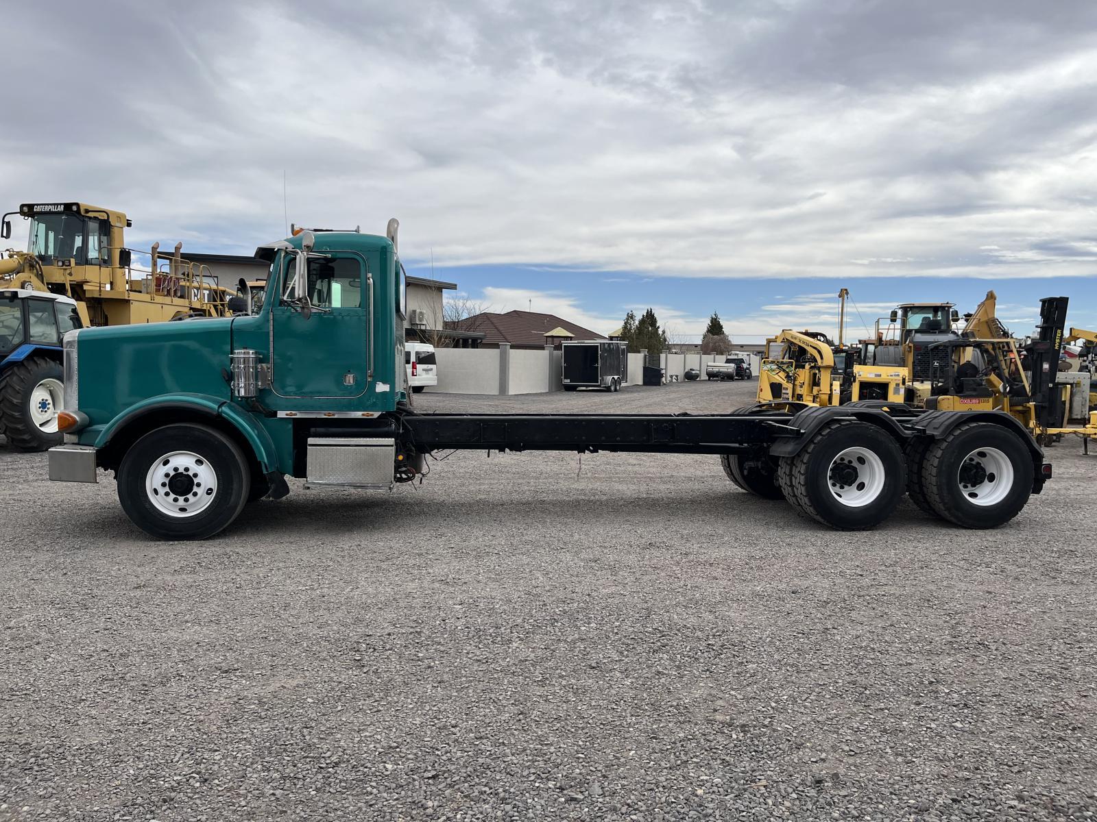 TRACTOCAMION PETERBILT 378